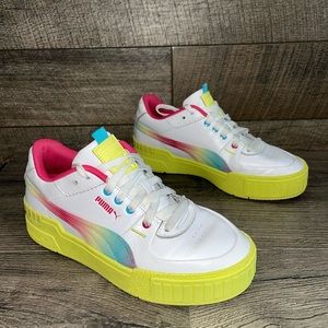 Puma Women's White and Pink Sneakers